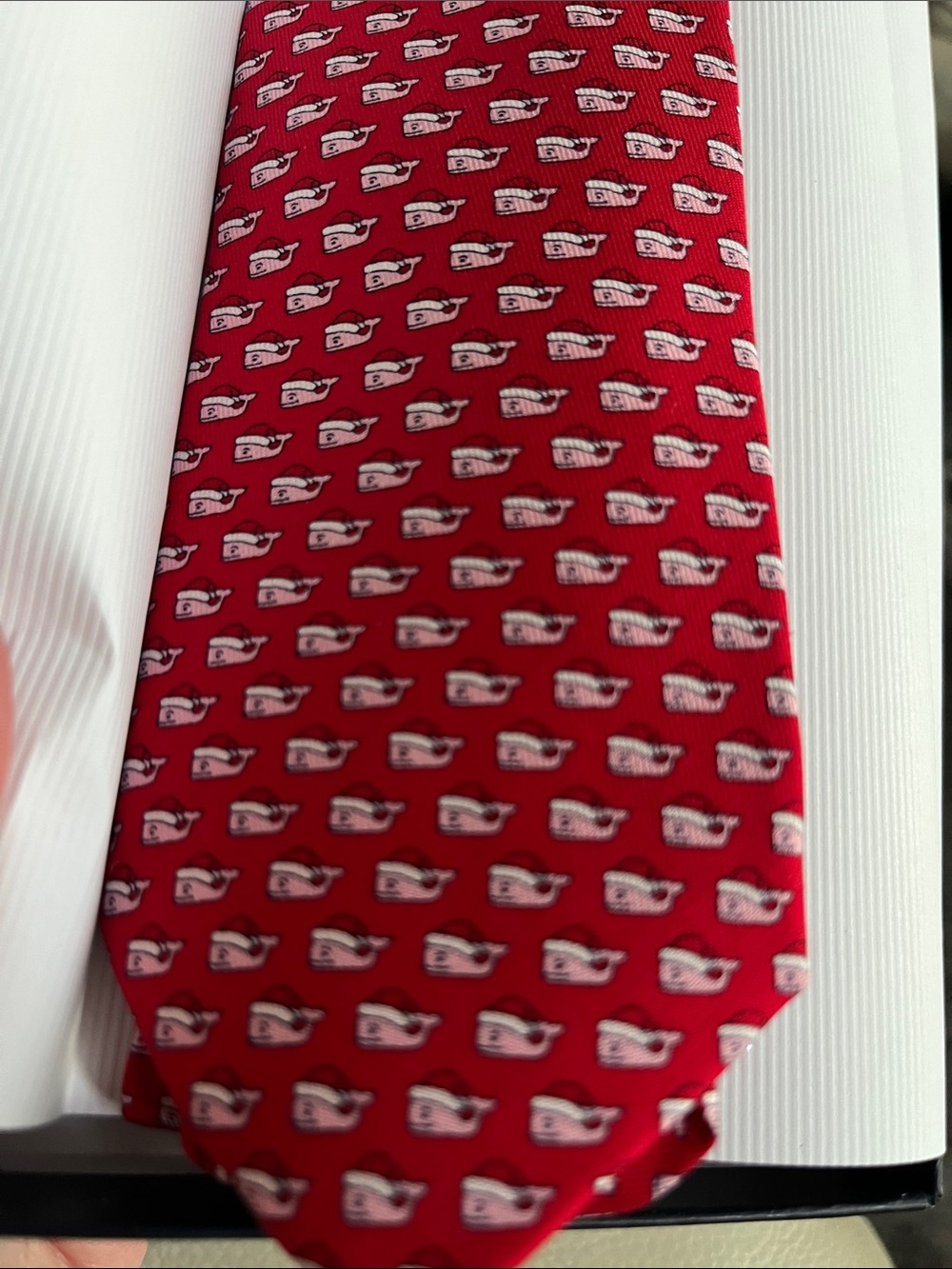 Vineyard Vines Red Tie with Santa Whale! New with box. Boys! New!